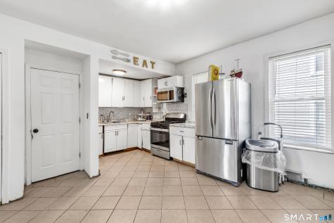 17 Sarsfield Street Waterbury CT 06704