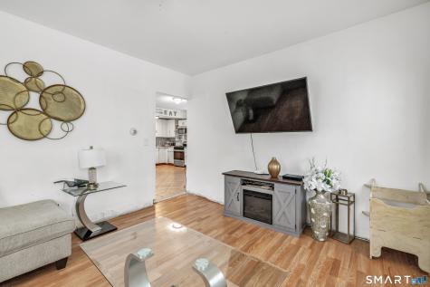 17 Sarsfield Street Waterbury CT 06704