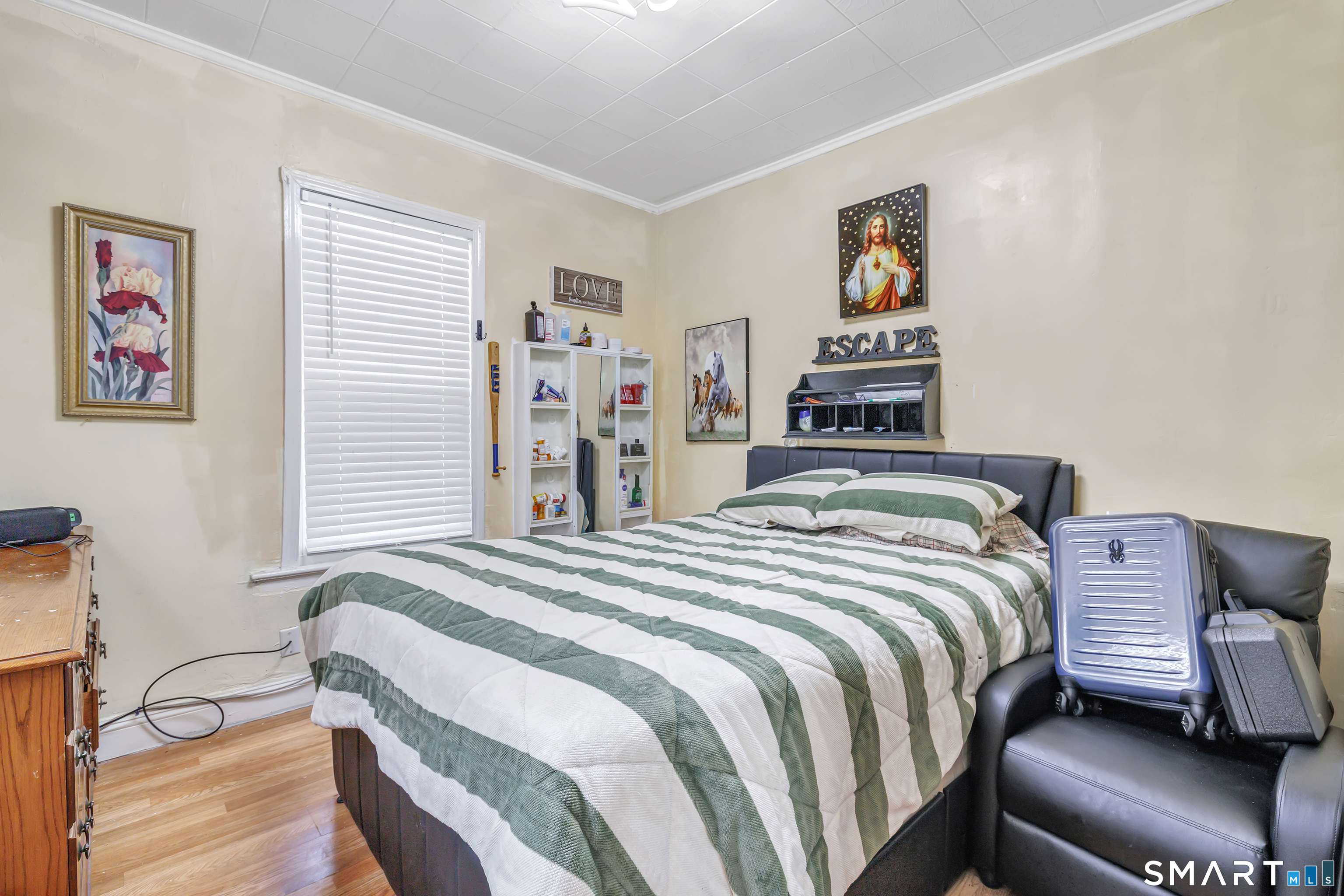 17 Sarsfield Street Waterbury CT 06704