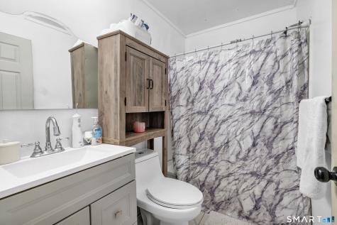 17 Sarsfield Street Waterbury CT 06704