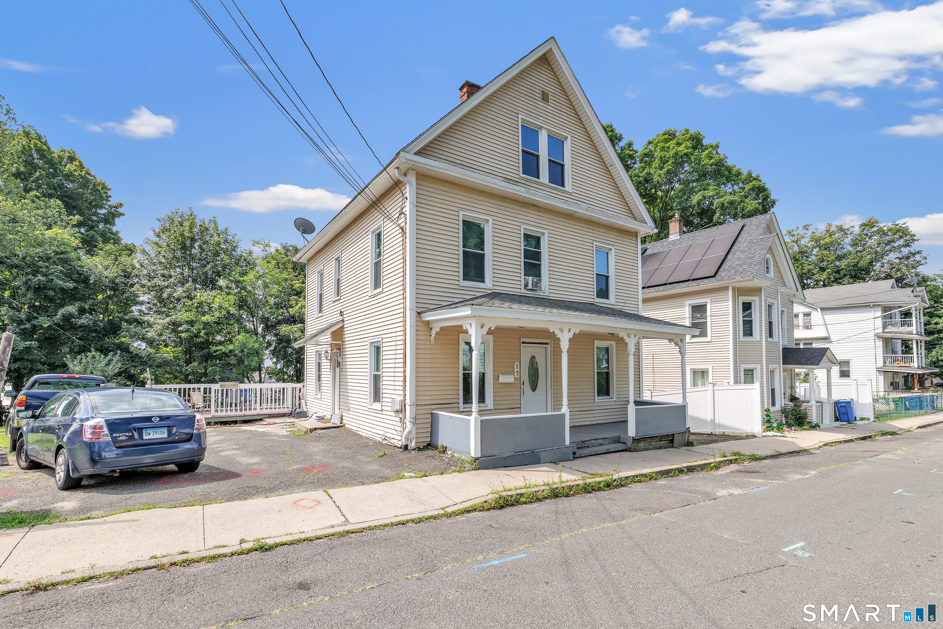 17 Sarsfield Street Waterbury CT 06704
