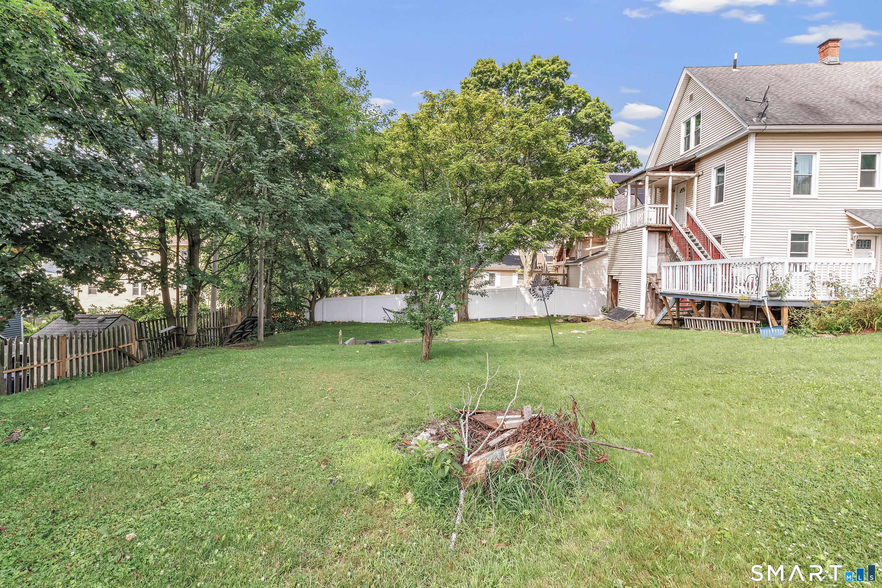 17 Sarsfield Street Waterbury CT 06704