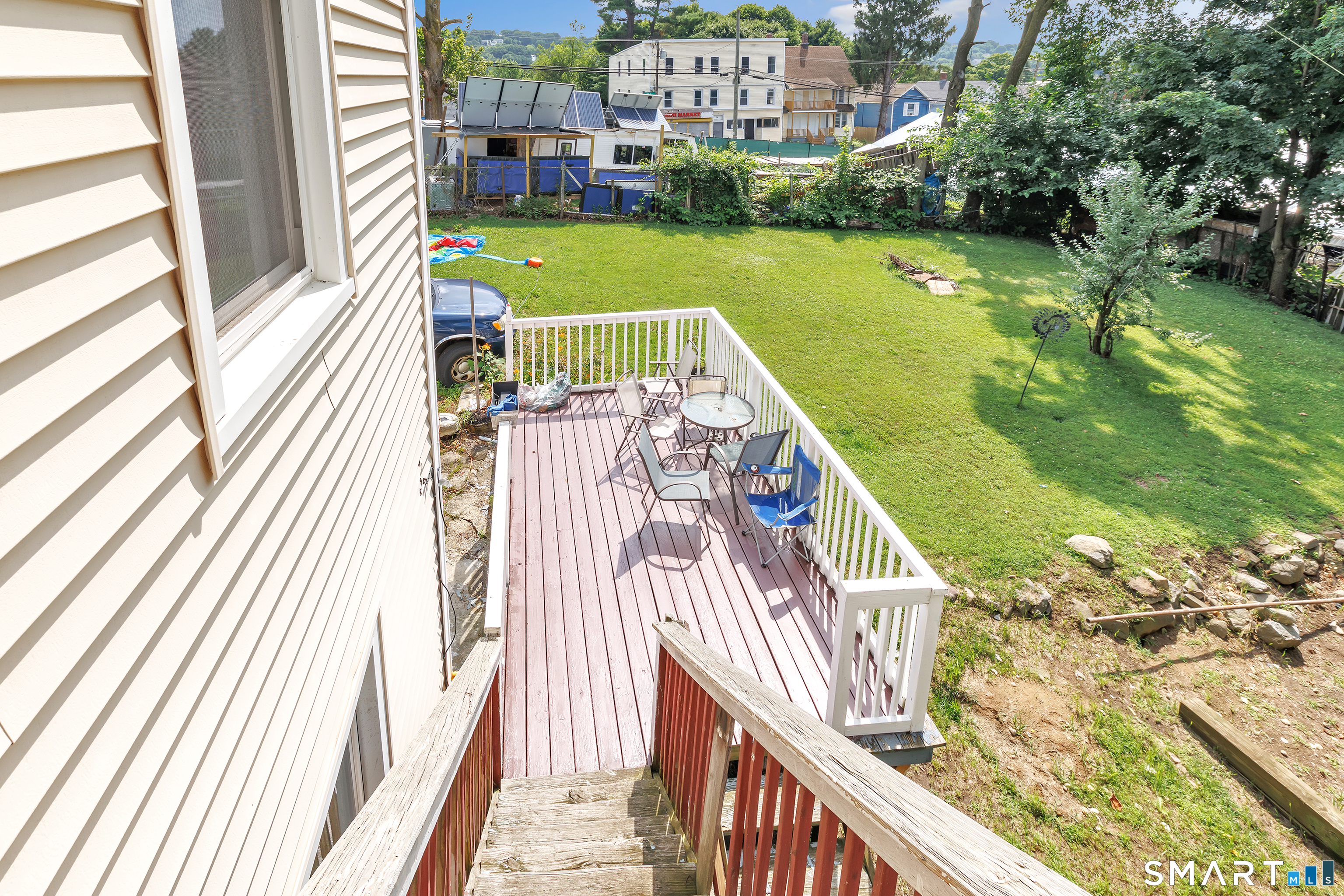 17 Sarsfield Street Waterbury CT 06704