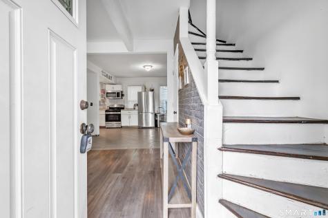 17 Sarsfield Street Waterbury CT 06704