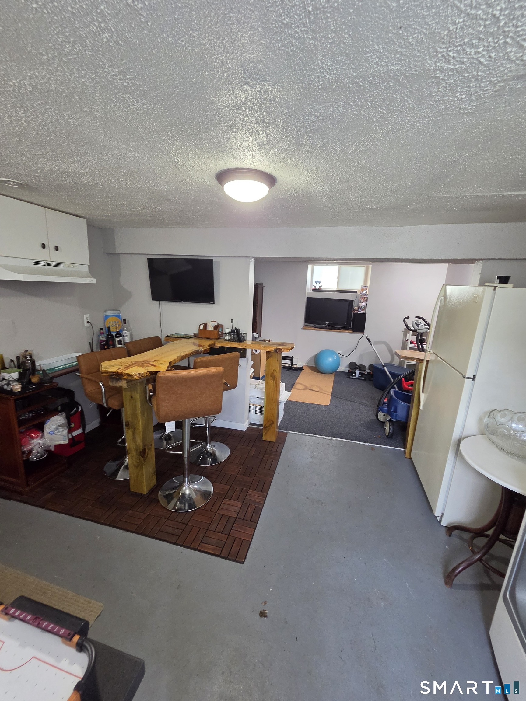 83 High Street Naugatuck CT 06770