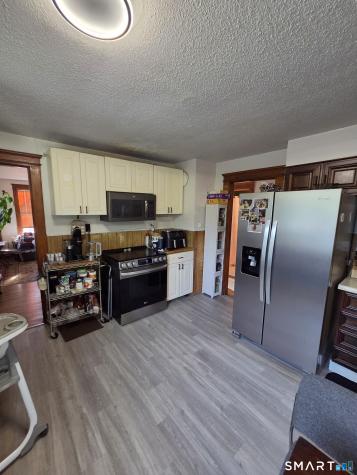 83 High Street Naugatuck CT 06770