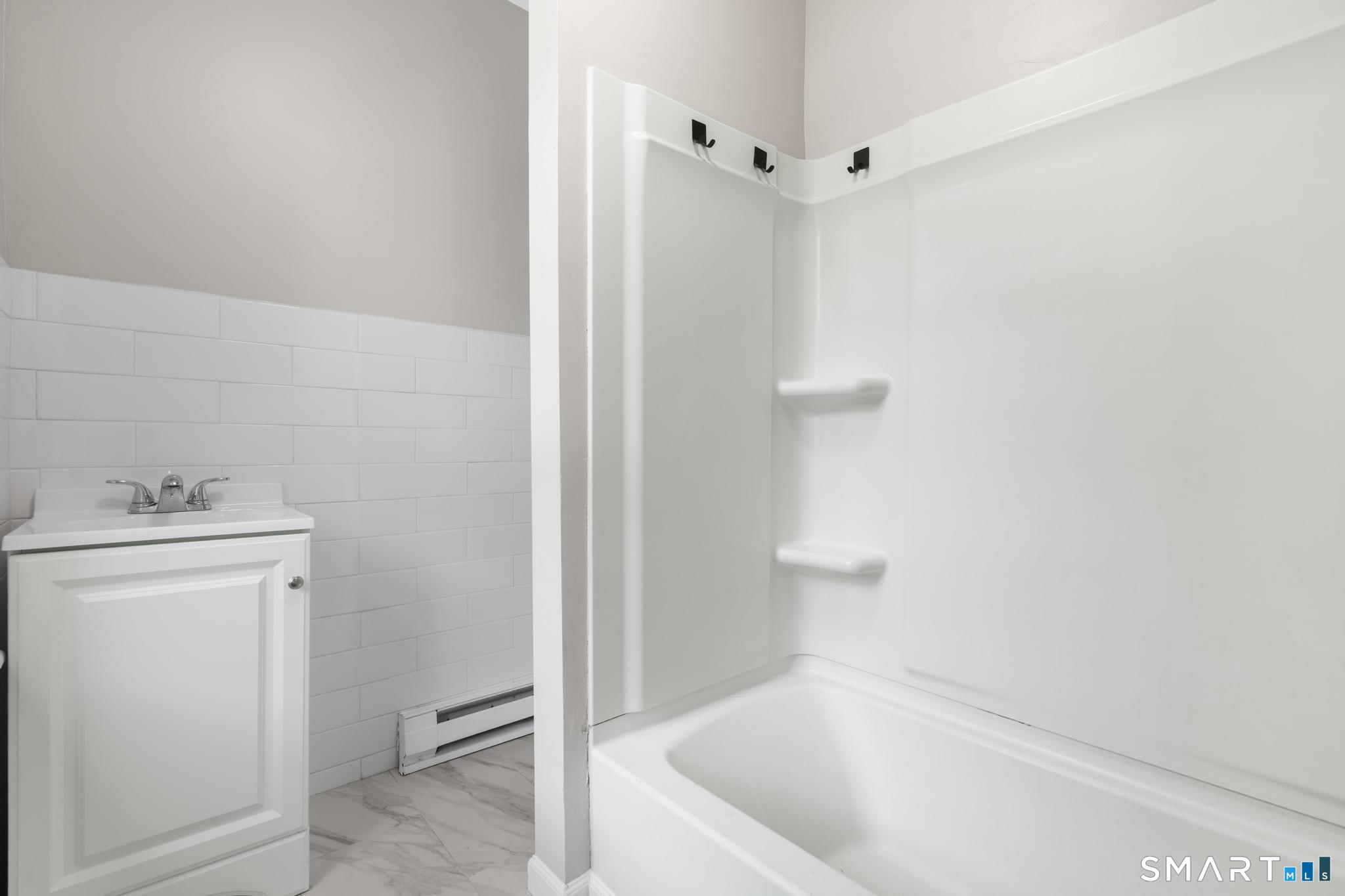 94 Walnut Street Waterbury CT 06704