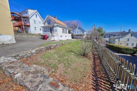 14 Washington Street Naugatuck CT 06770