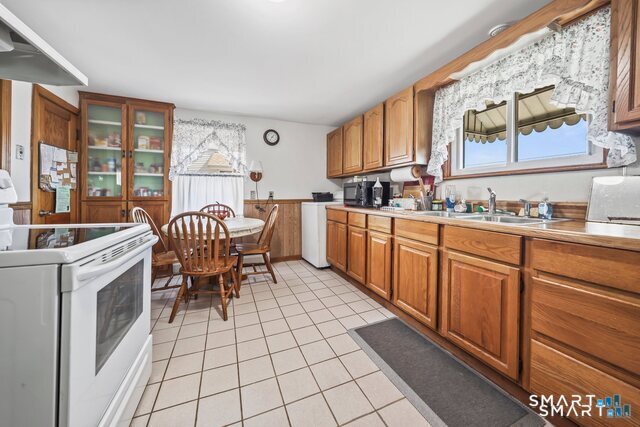 14 Washington Street Naugatuck CT 06770