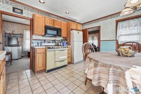 14 Washington Street Naugatuck CT 06770