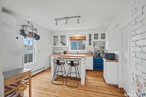 9 Oak Drive Stonington CT 06378