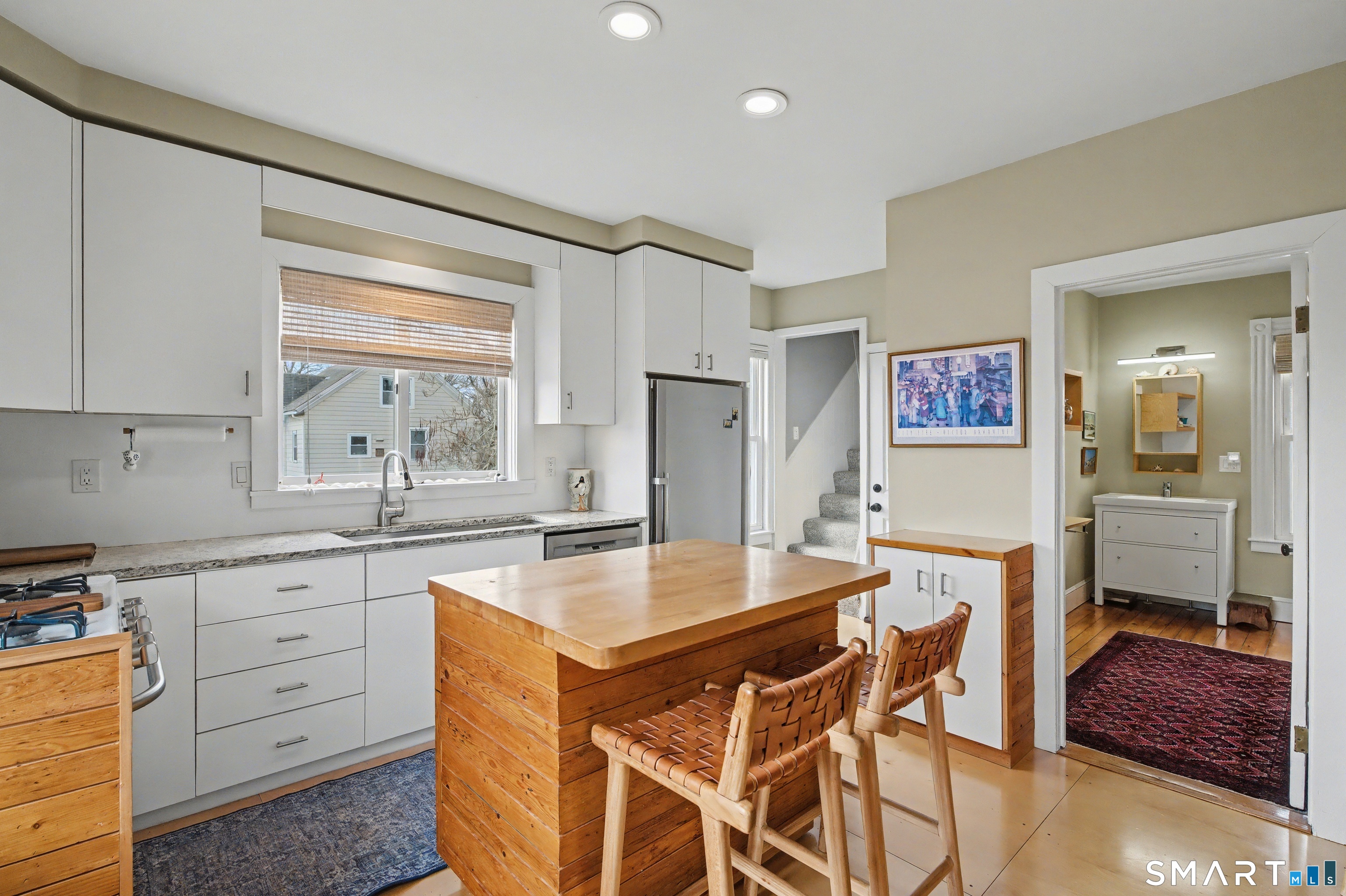 9 Oak Drive Stonington CT 06378