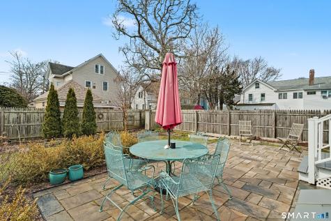9 Oak Drive Stonington CT 06378