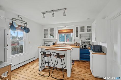 9 Oak Drive Stonington CT 06378