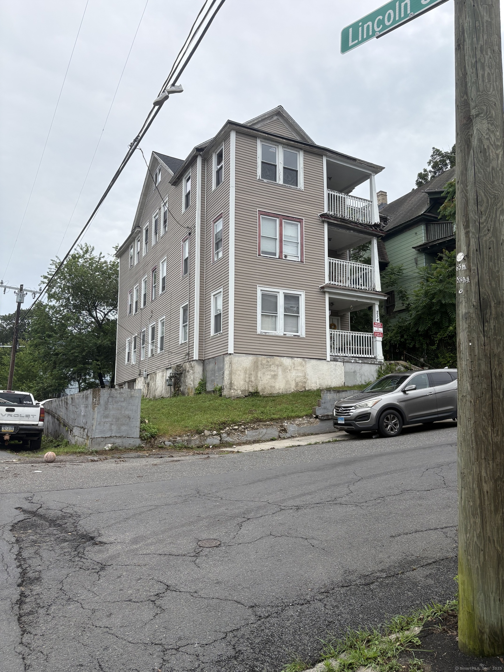234 Plaza Avenue Waterbury CT 06710