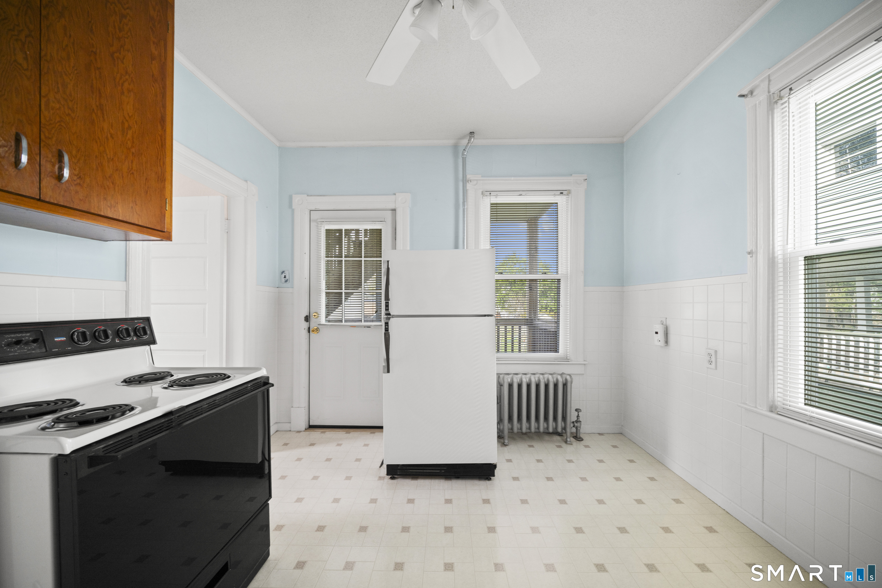 27 Park Avenue Enfield CT 06082