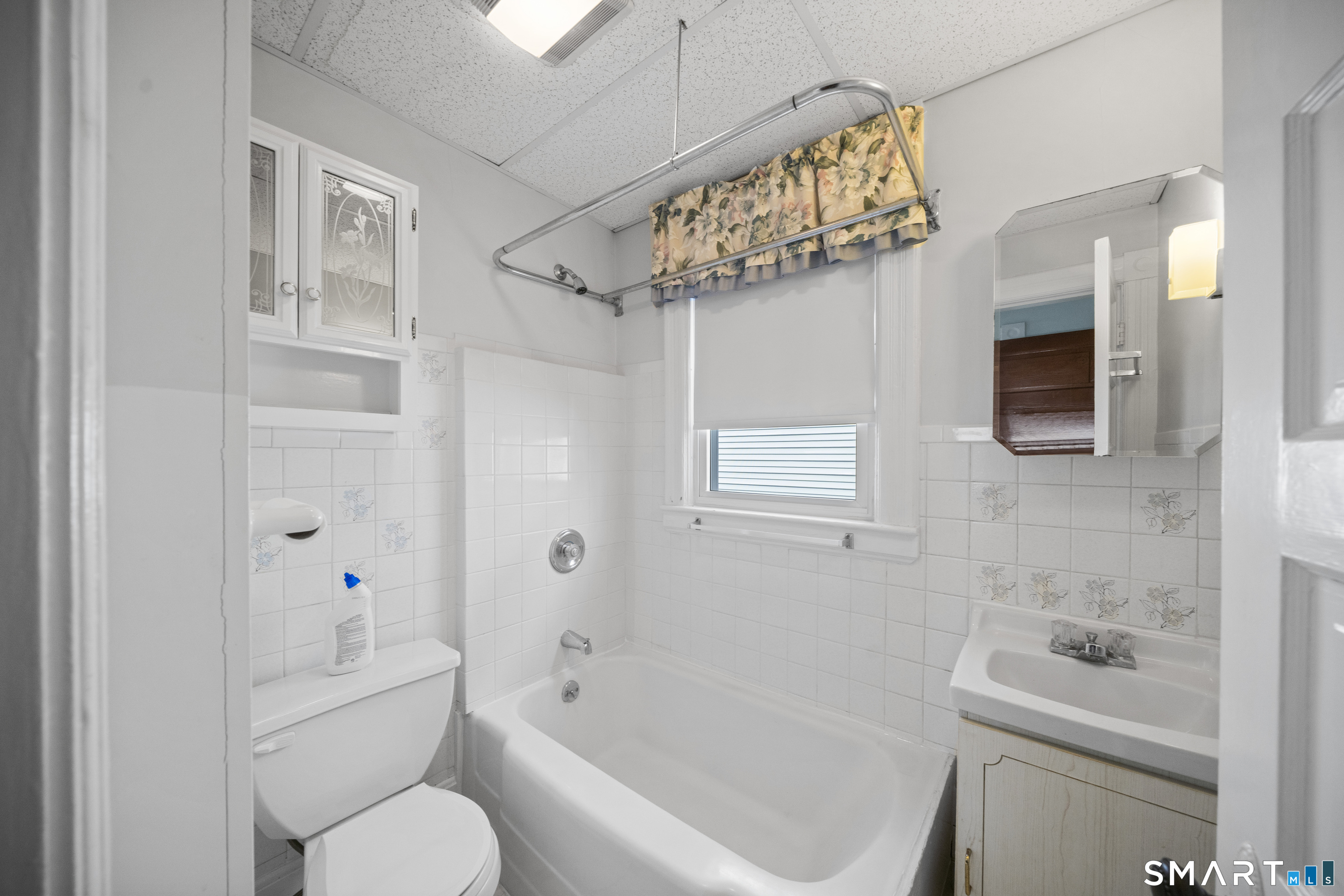 27 Park Avenue Enfield CT 06082