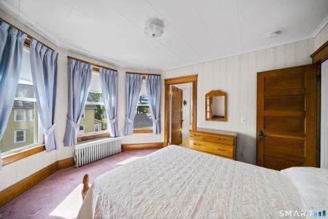 27 Park Avenue Enfield CT 06082