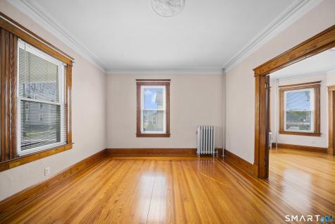 27 Park Avenue Enfield CT 06082