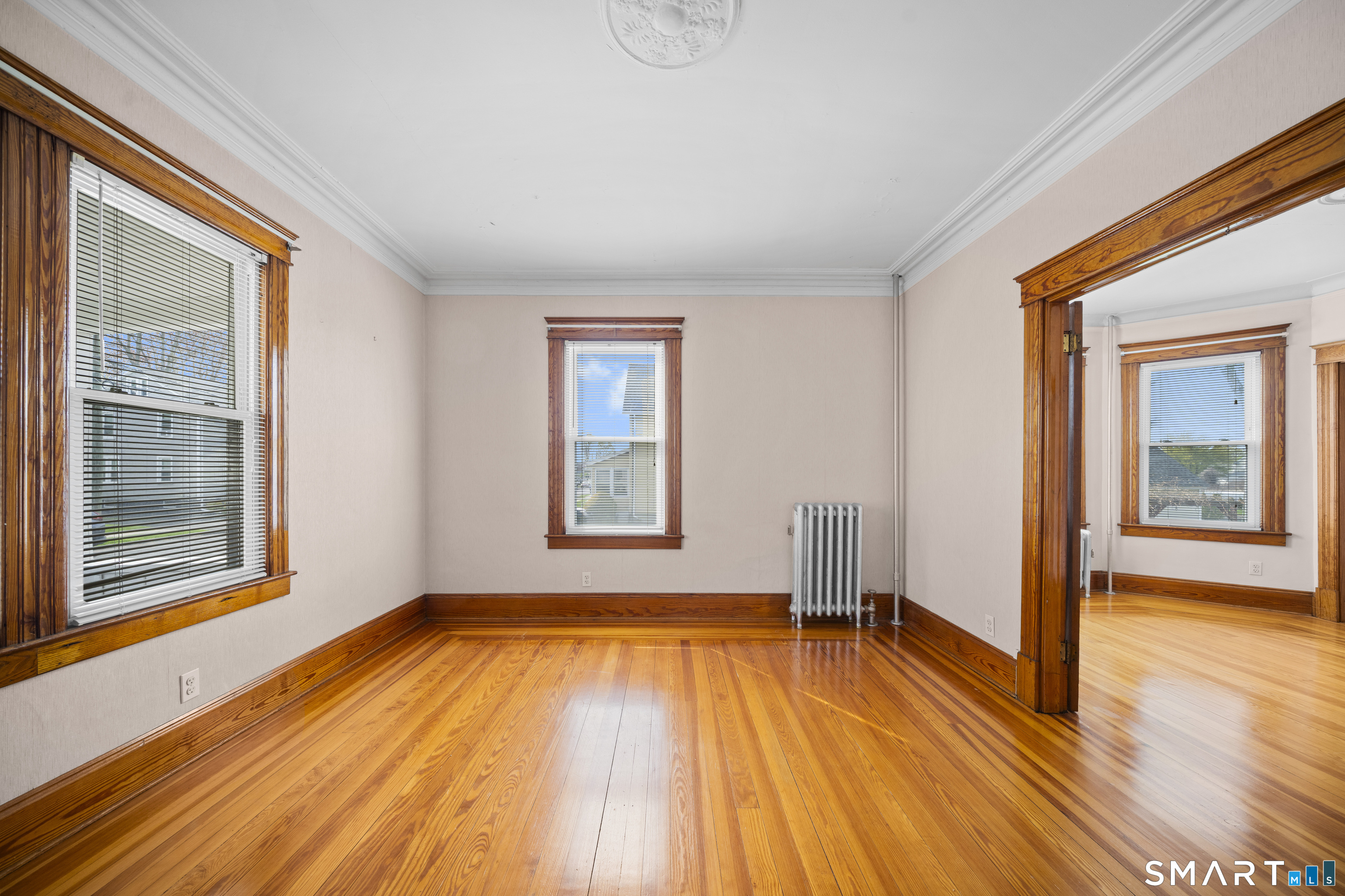 27 Park Avenue Enfield CT 06082