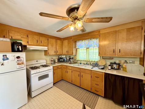 14 Casper Avenue Middletown CT 06457