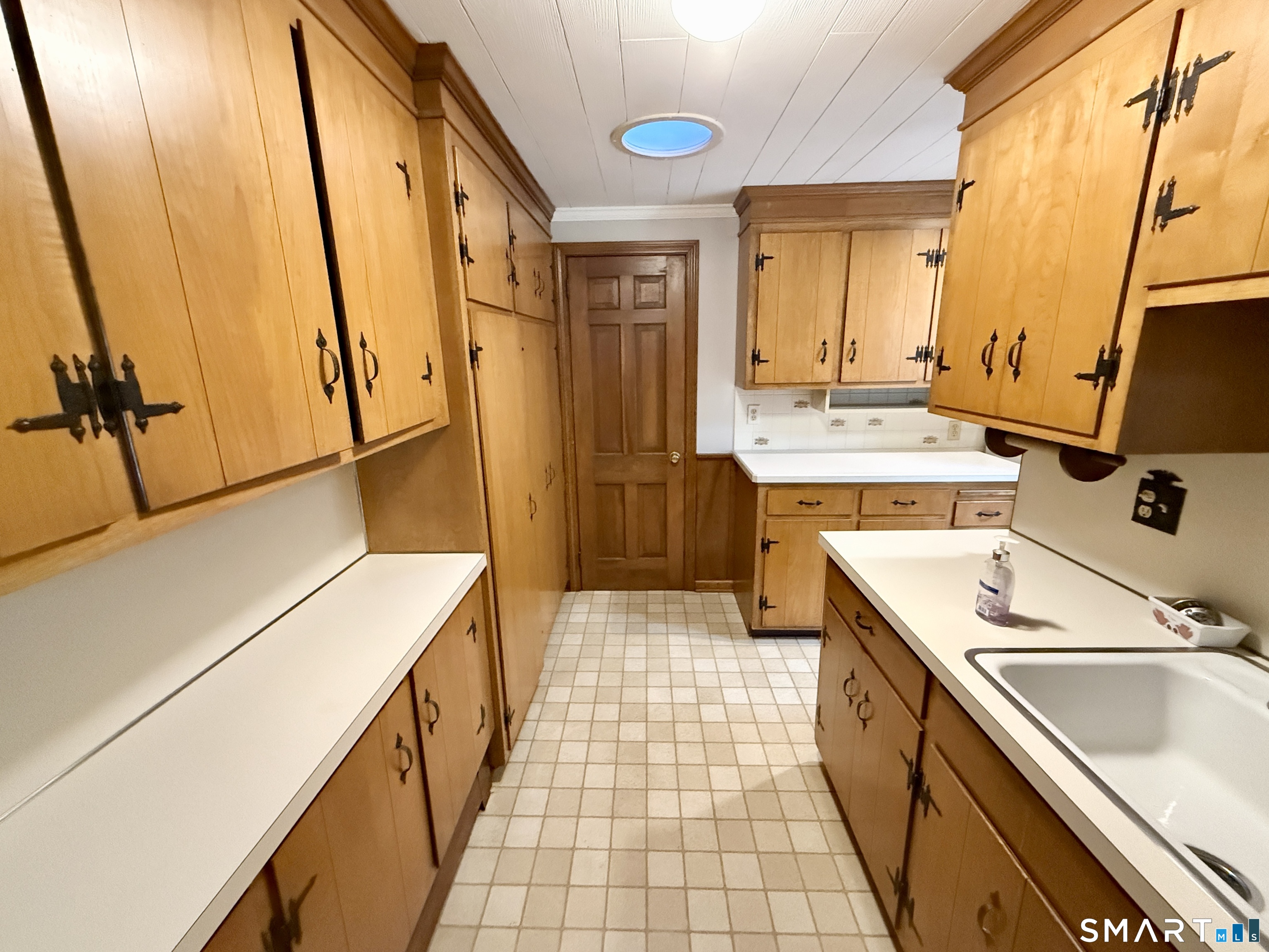 14 Casper Avenue Middletown CT 06457