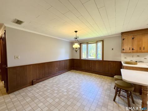 14 Casper Avenue Middletown CT 06457