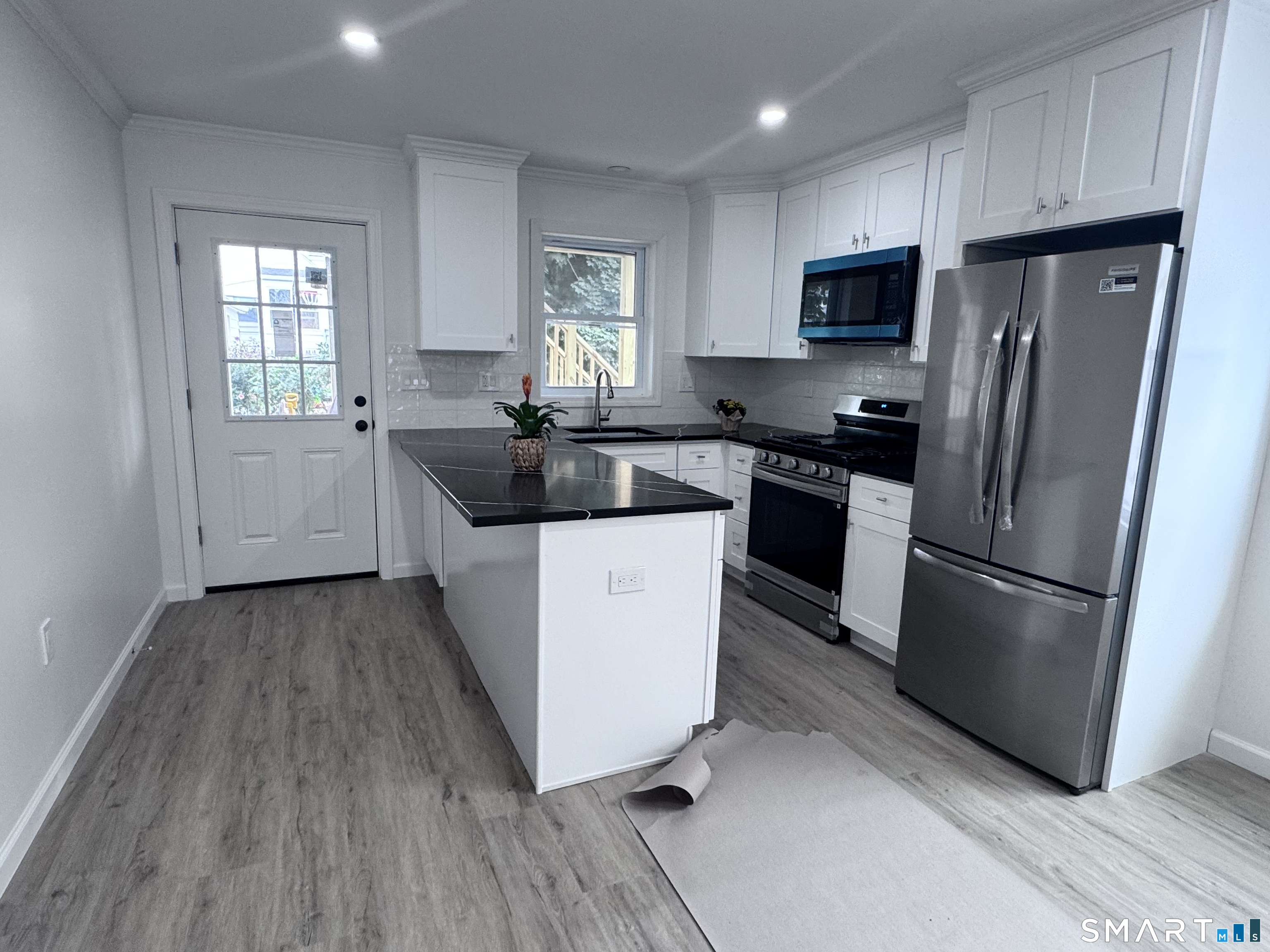 186 Jackson Avenue Bridgeport CT 06606