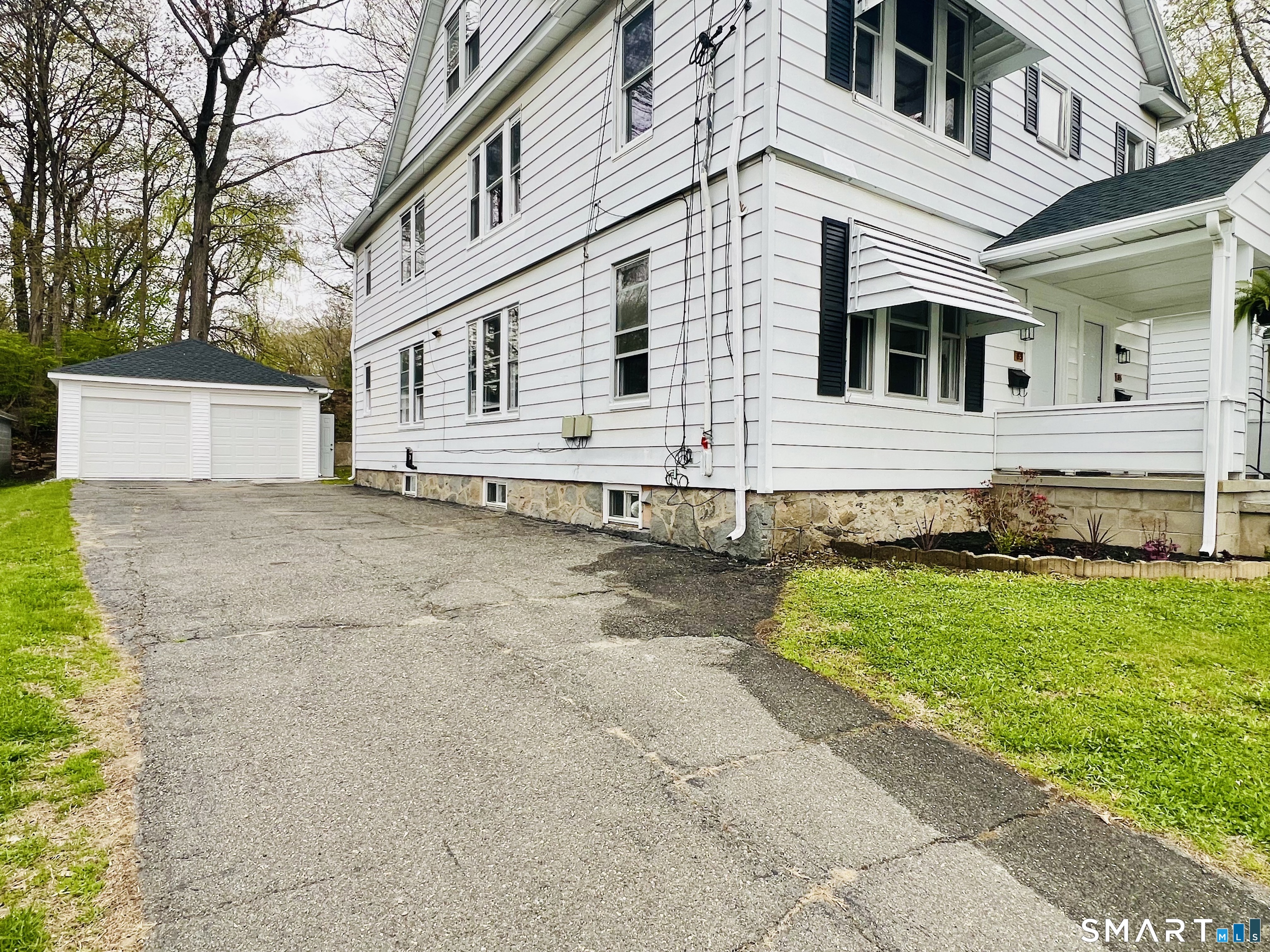 83 Pine Street Torrington CT 06790