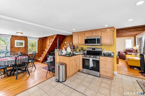 84-86 Spring Street Chester CT 06412