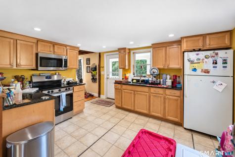 84-86 Spring Street Chester CT 06412