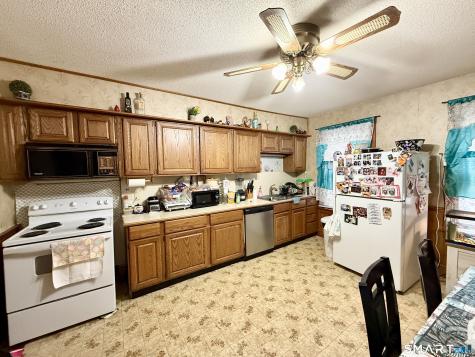 23 Chapman Court New Britain CT 06051