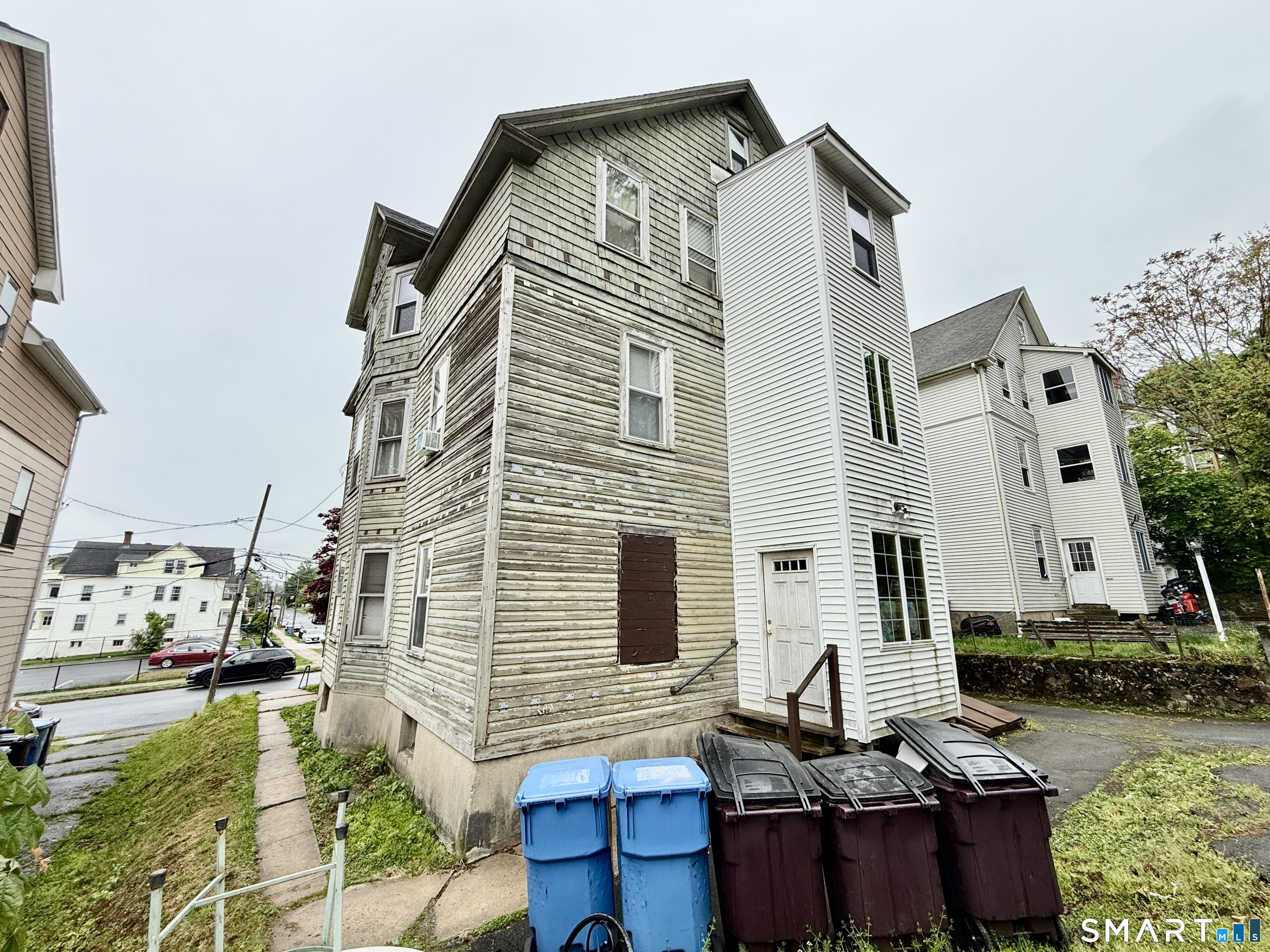 23 Chapman Court New Britain CT 06051
