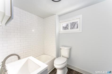 429 Washington Avenue Waterbury CT 06708