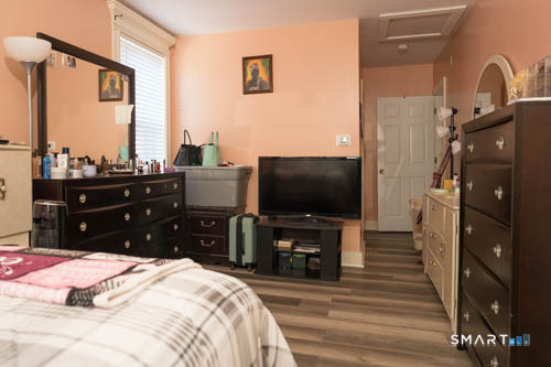 17 Edgewood Street Hartford CT 06112