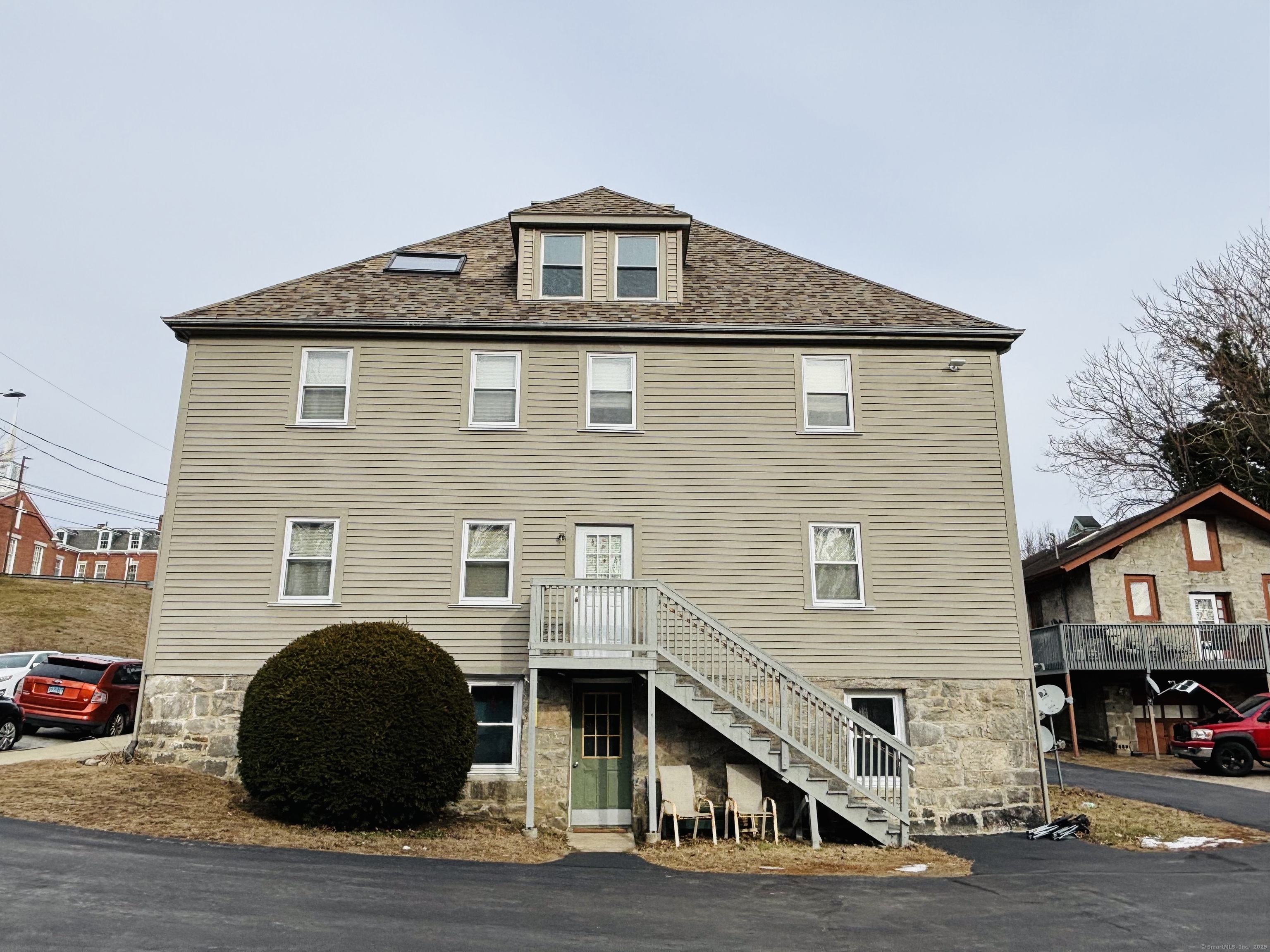 20 Garvin Street New London CT 06320