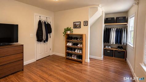242 Front Avenue West Haven CT 06516