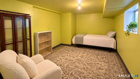 242 Front Avenue West Haven CT 06516