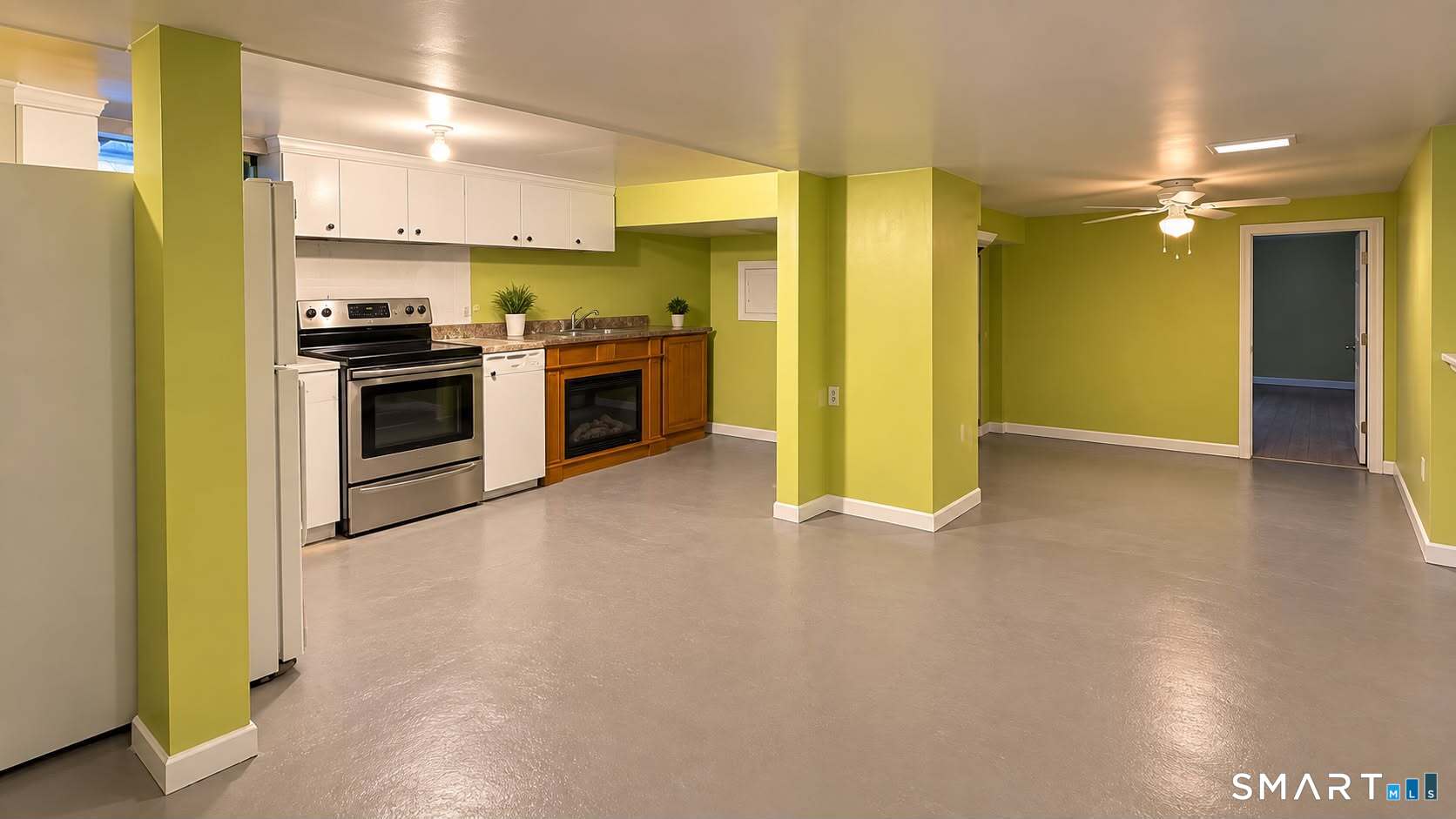 242 Front Avenue West Haven CT 06516