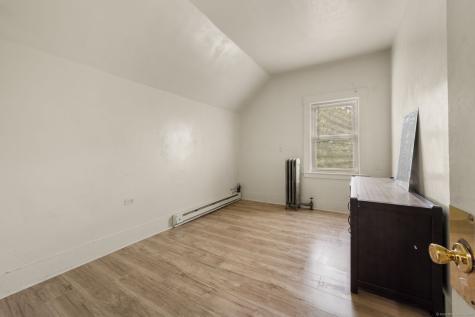 65 Colman Street New London CT 06320