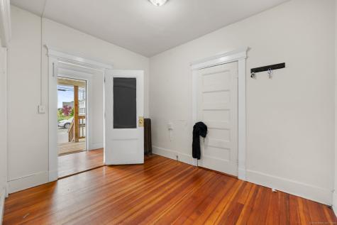 65 Colman Street New London CT 06320