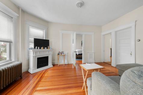 65 Colman Street New London CT 06320