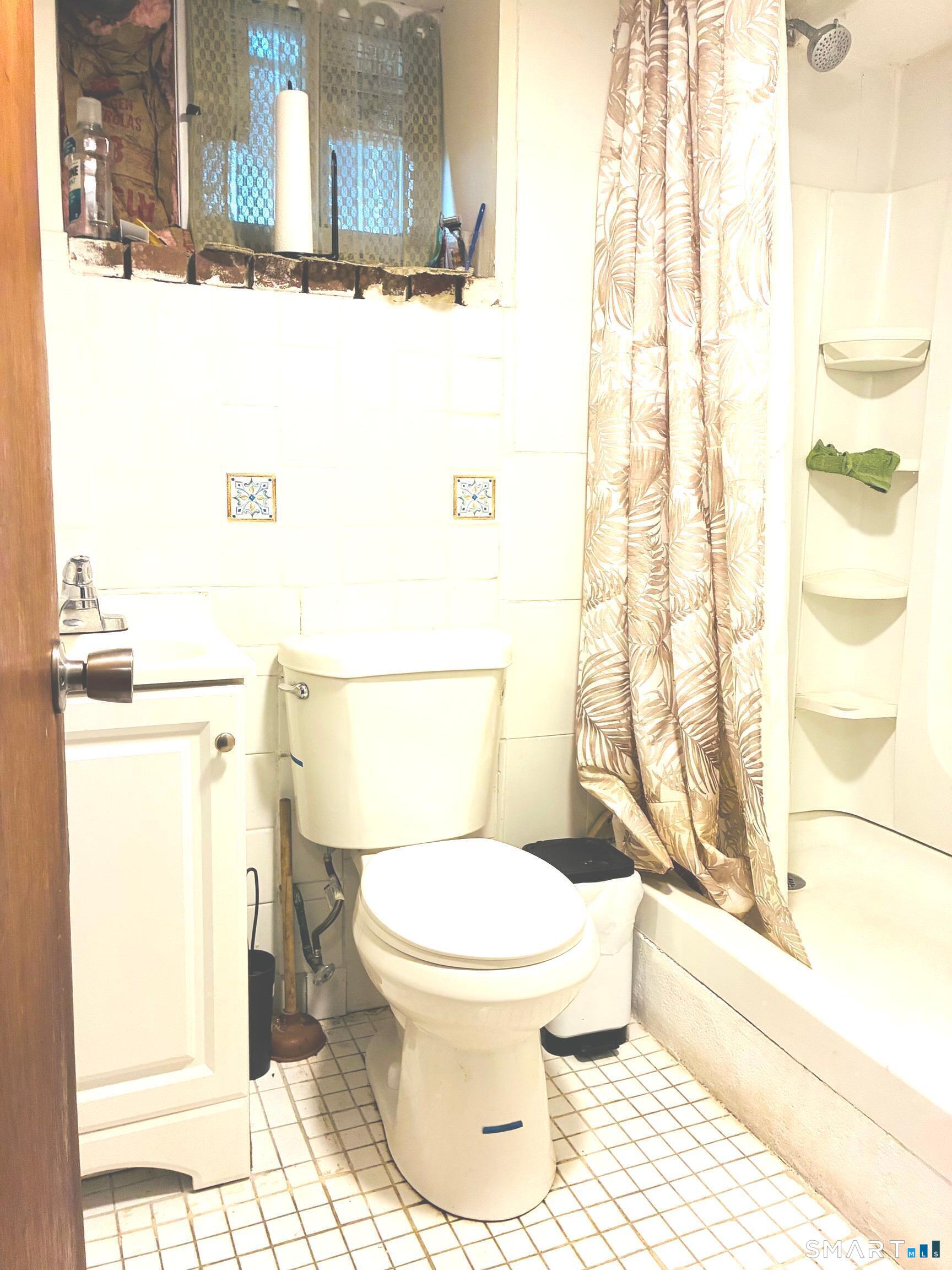 1910 Park Avenue Bridgeport CT 06604