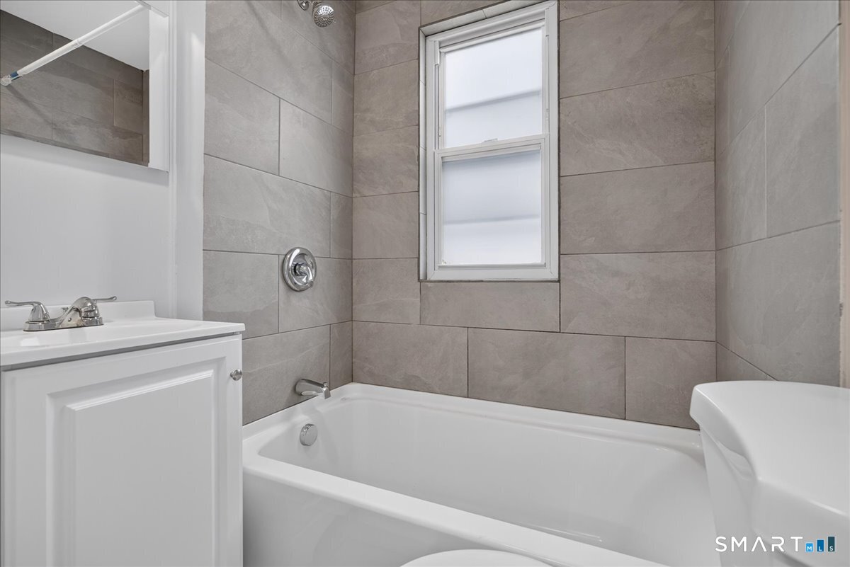183 Lamson Street West Haven CT 06516