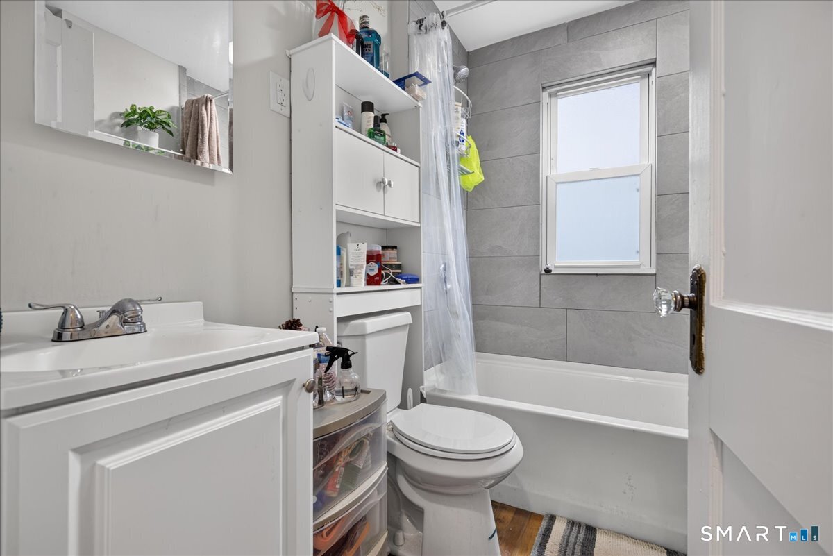 183 Lamson Street West Haven CT 06516