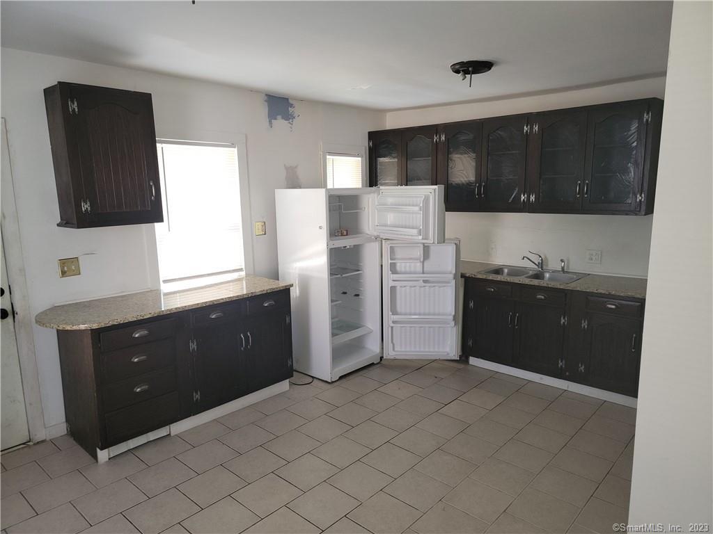 49 Flower Street Manchester CT 06040