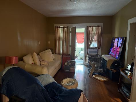 87 Mansfield Street Hartford CT 06154