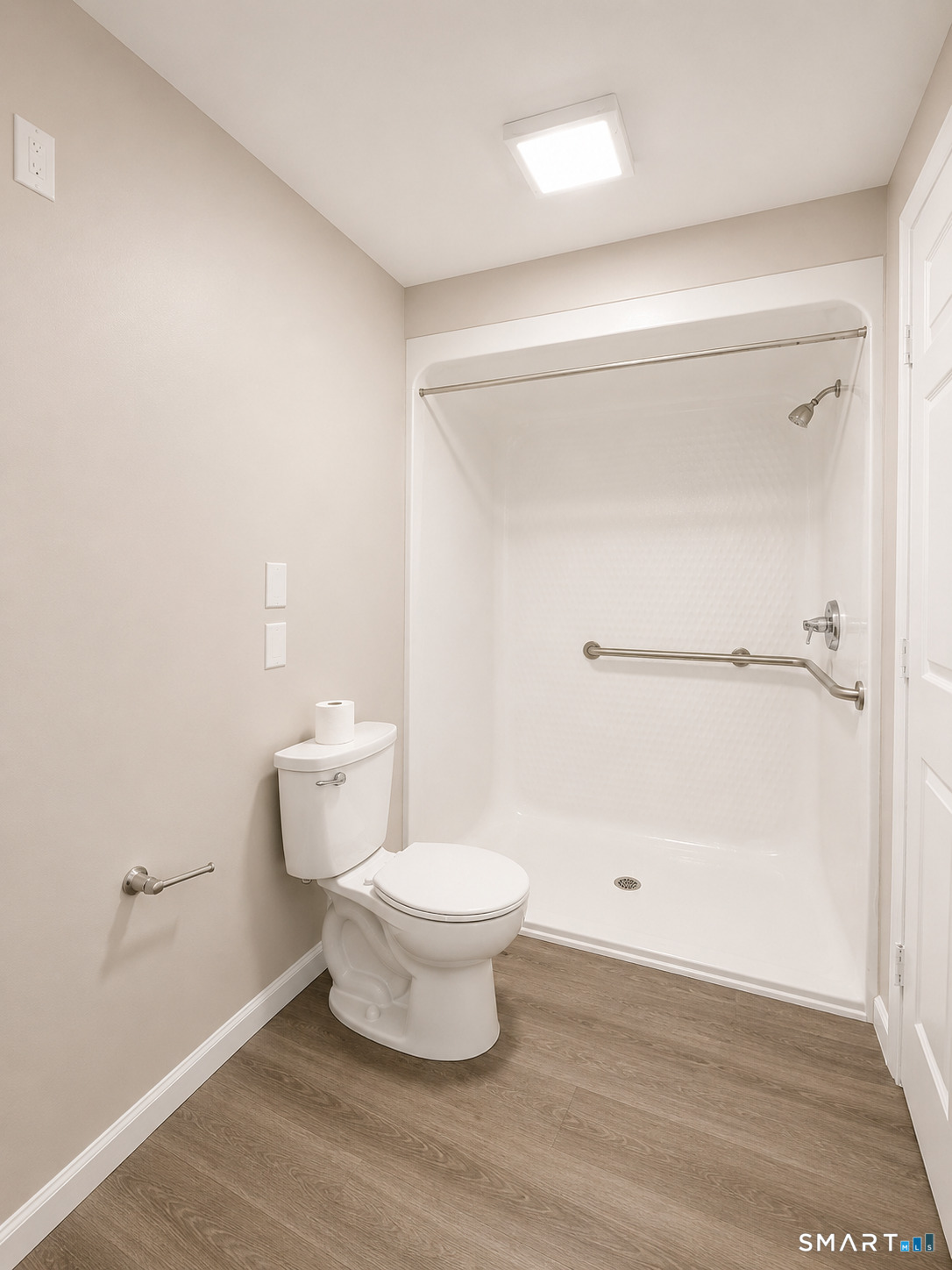 82 Main Street East Hampton CT 06424