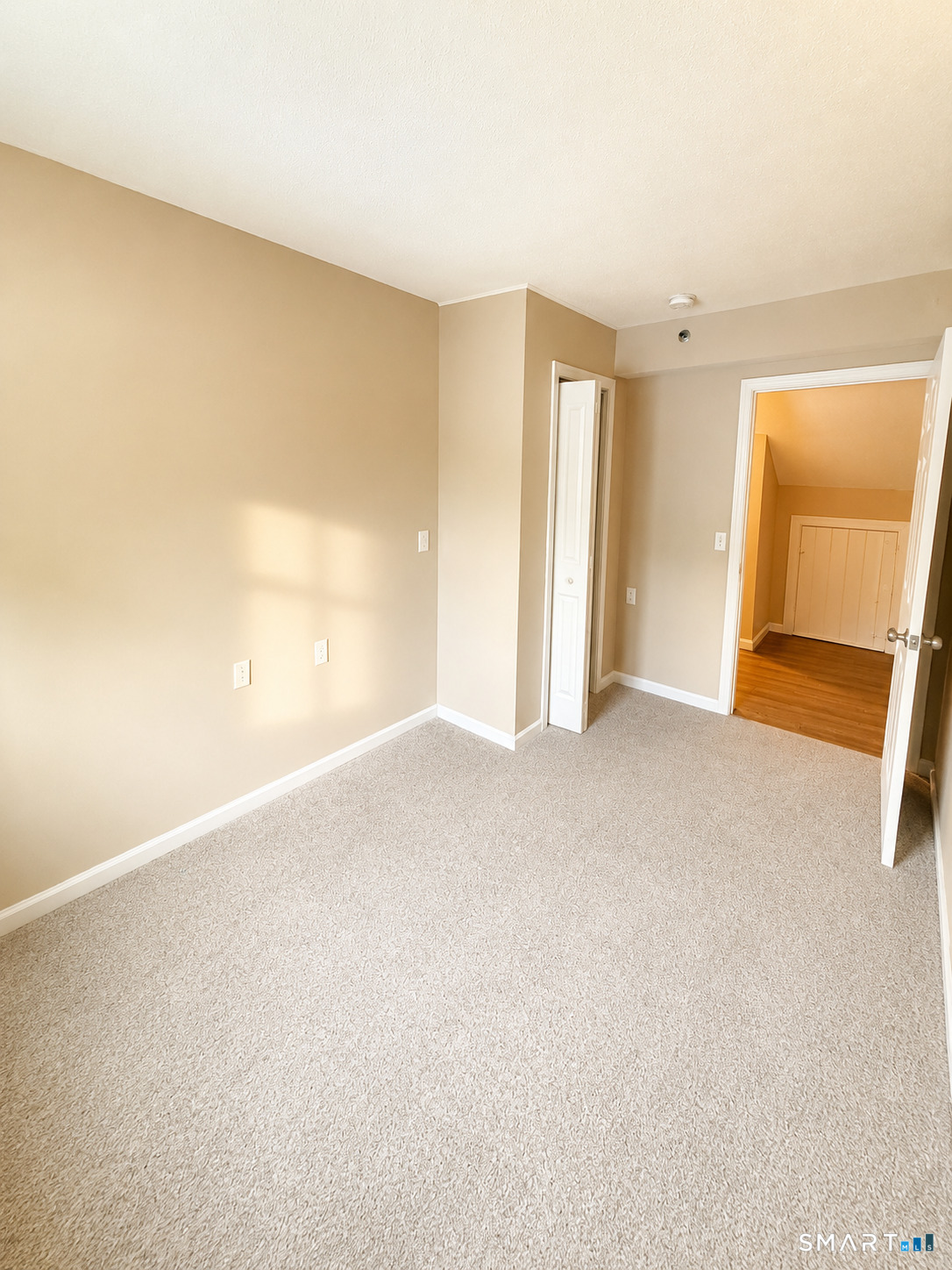 82 Main Street East Hampton CT 06424