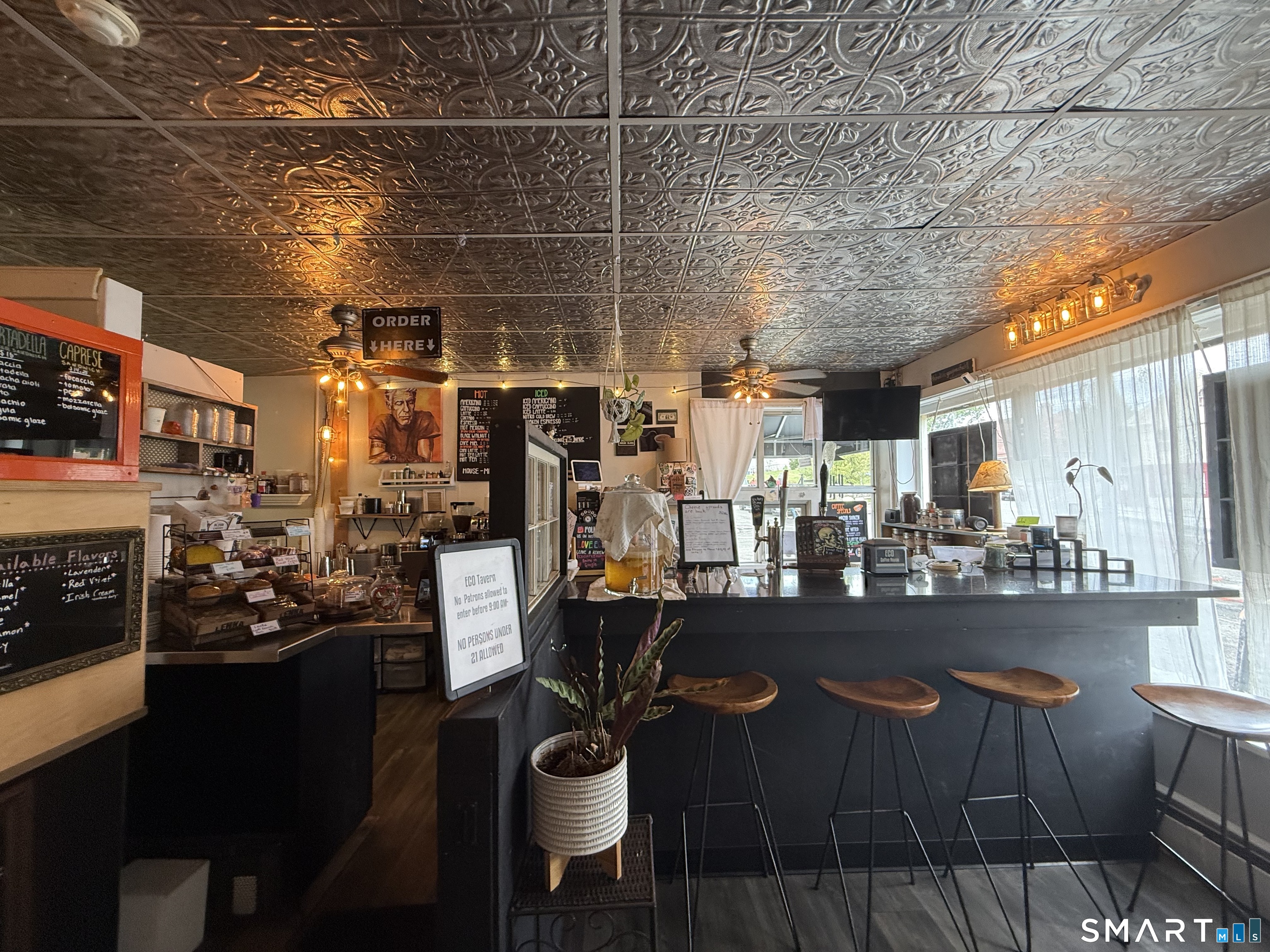 82 Main Street East Hampton CT 06424